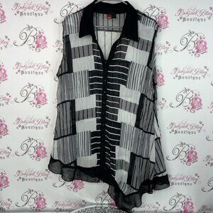 Vinrouge button up tank style stripes Stylish Black and White Women's Top